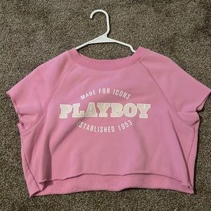 Cropped playboy, sweater tee